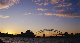 Sydneyska opera pri zalasku Sunca