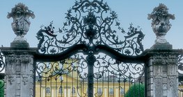 Vrata od kovanog željeza kod dvorca Esterházy u Fertödu