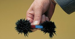 Željezni prah na magnetnoj pločici