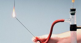 Eksperimentiranje je važan proces u kemiji