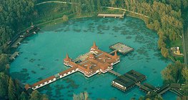 Zračna slika jezera Hévíz (Mađarska)