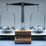 Vaga sa dvije ručice