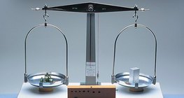 Vaga sa dvije ručice