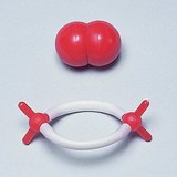 Molekula kisika prikazana kalotnim i modelom štapića i kuglica