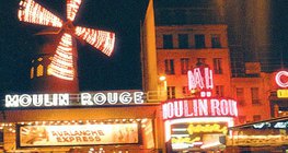 Neonska svjetla po noći