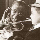 Louis Armstrong, znameniti jazz trubač sa jednim od svojih učenika