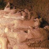 Gipsani odljevi trupla iz Pompeja