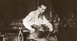 Béla Bartók svira kololiru