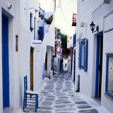Uska ulica na otoku Mikonos
