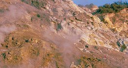 Sumporni plinovi kod kratera Solfatara