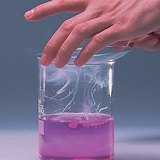 Reakcija kalija i vode s fenolftaleinom