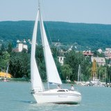 Jedrenjak na jezeru Balaton, Mađarska