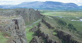 Thingvellir, pozicioniran u tektonskom rovu na Islandu